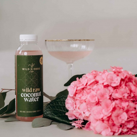 Wild Raw Coconut Water BIO – kopie